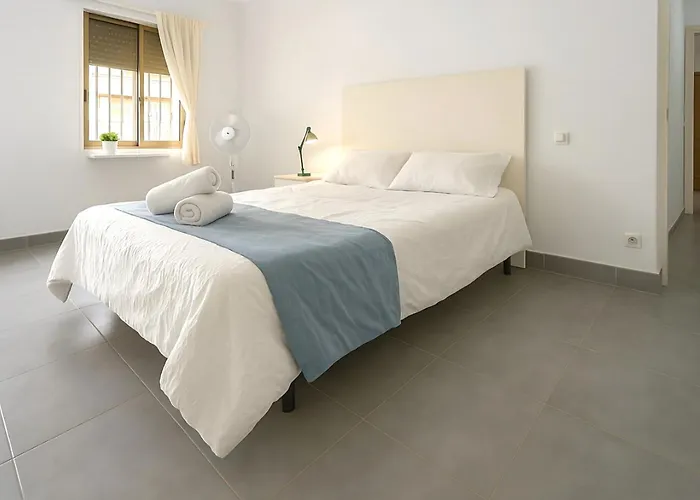 Plaza Falla Caleta Apartamento